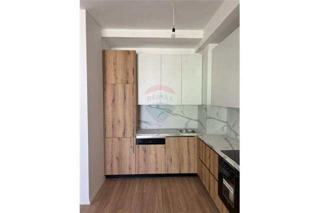 Tirane, shitet apartament 1+1 Kati 5, 64 m² 90.000 Euro (Jordan Misja)
