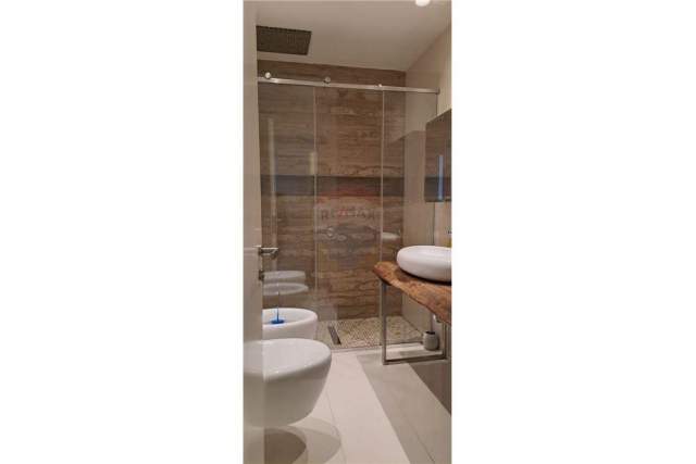 ofert 2+1 Kati 8, 125 m² 1.500 Euro