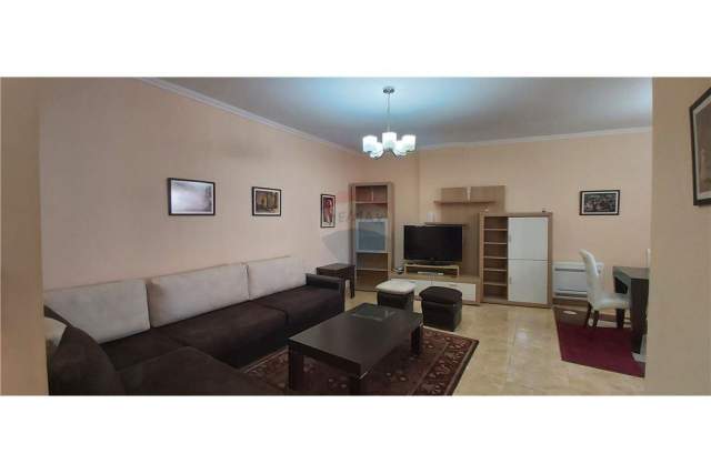 Tirane, jepet me qera apartament 100 m² 700 Euro