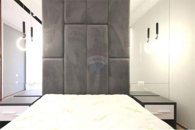 Tirane, shitet apartament 2+1+BLK 77 m² 132.000 Euro