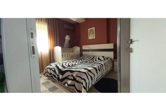Tirane, jepet me qera apartament 2+1 Kati 7, 85 m² 500 Euro (Kodra e Diellit)