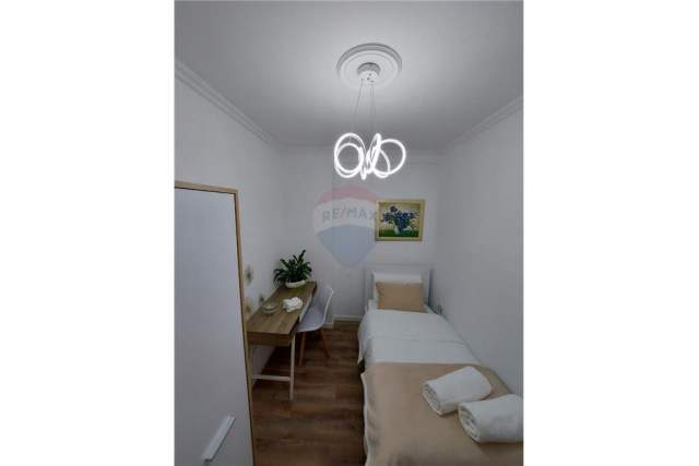 Tirane, jepet me qera apartament 70 m² 550 Euro (zogu i zi)