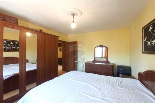 Tirane, shitet apartament 75 m² 77.000 Euro (thanas ziko)