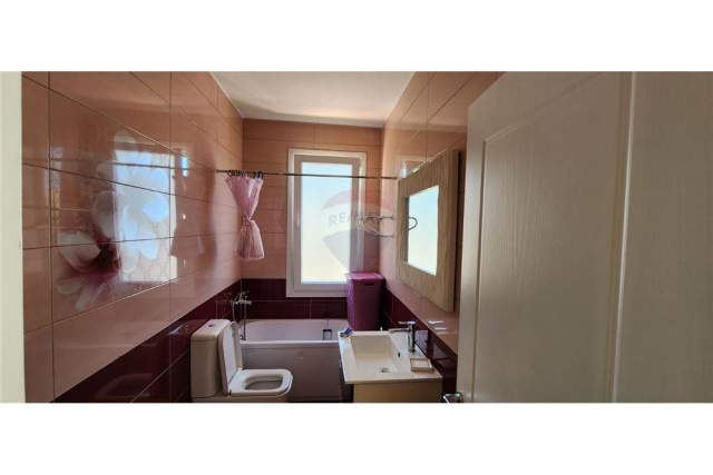 Tirane, shitet apartament 52 m² 130.000 Euro (liqeni i thate)