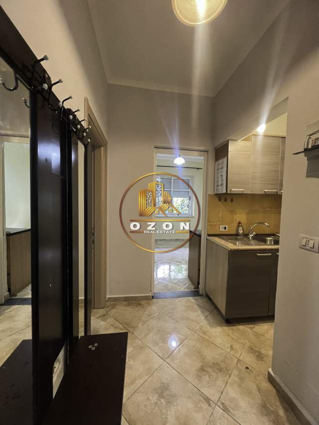 Tirane, jepet me qera apartament 1+1+A+BLK Kati 1, 50 m² 350 Euro (Myslym Shyri)