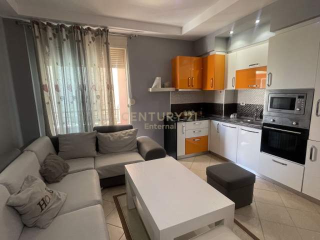 Tirane, jepet me qera apartament 1+1+BLK Kati 4, 60 m² 230 Euro (Rruga Thoma Filipeu)