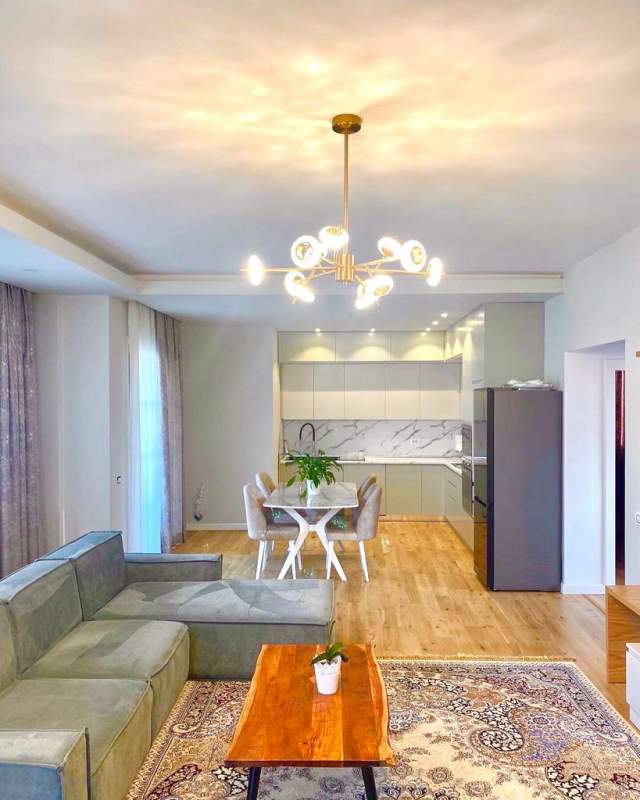 Tirane, jepet me qera Vile 4 kateshe 600 m² 3.000 Euro (Rruga Tafil Agai, Selite)