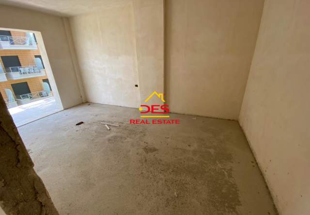 Vlore, shitet apartament 1+1+BLK Kati 4, 86 m² 146.200 Euro (Rruga Dhimiter Konomi, Vlore)