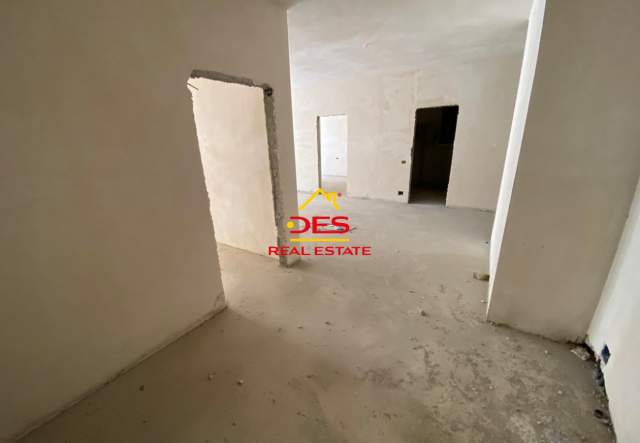 Vlore, ofert apartament 2+1+BLK Kati 4, 130 m² 221.000 Euro (Rruga Dhimiter Konomi, Vlore)