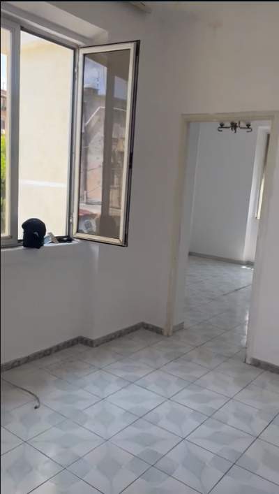 Tirane, jepet me qera apartament 2+1 Kati 2, 77 m² 300 Euro (Rruga Dritan Hoxha Tiranë,Shqipëria)