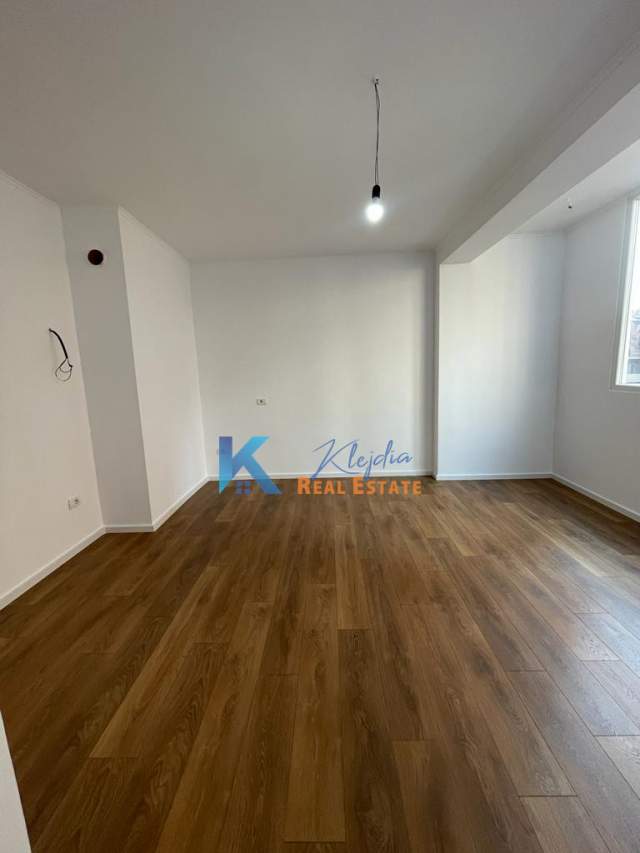 Tirane, shes apartament 1+1+BLK Kati 4, 62 m² 138.000 Euro (Rruga e Elbasanit)