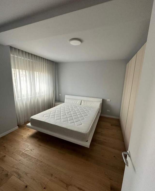 Tirane, jepet me qera apartament 1+1+BLK Kati 5, 80 m² 1.000 Euro (Ish Garda)