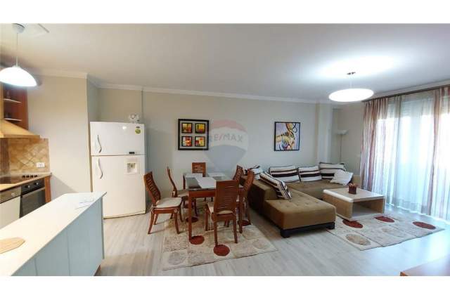 Tirane, jepet me qera apartament 3+1+A+BLK Kati 3, 122 m² 900 Euro (Rr. e Elbasanit)