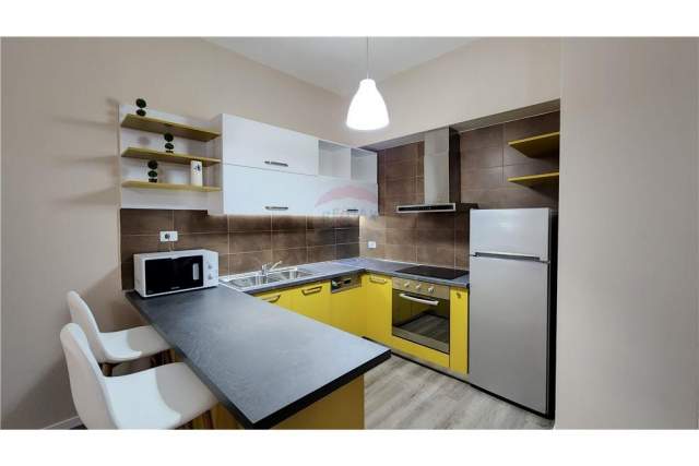 Tirane, jepet me qera apartament 2+1+A+BLK Kati 8, 109 m² 850 Euro (Kompleksi Delijorgji)