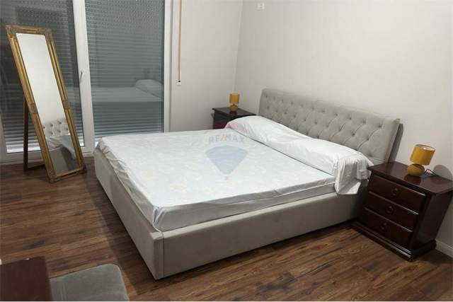 Tirane, jepet me qera apartament 2+1+A+BLK Kati 4, 107 m² 700 Euro (Rruga e Dibres)