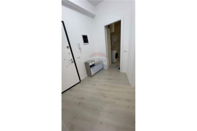 Tirane, jap me qera apartament 2+1 Kati 8, 80 m² 450 Euro (Astir)
