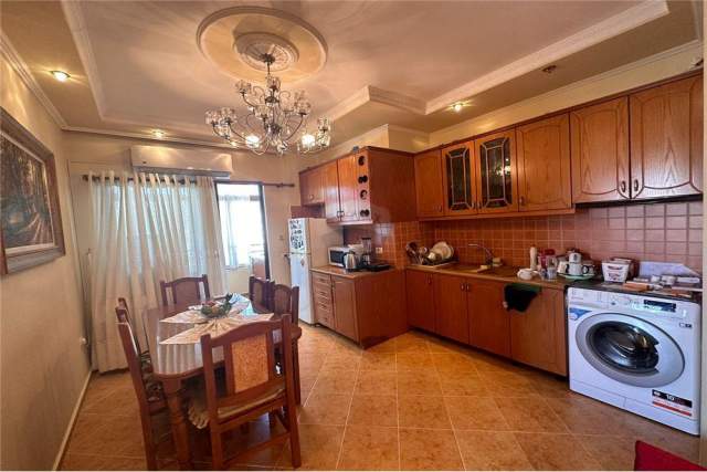 Tirane, shitet apartament 2+1 Kati 3, 79 m² 109.000 Euro (Prane TV Klan)