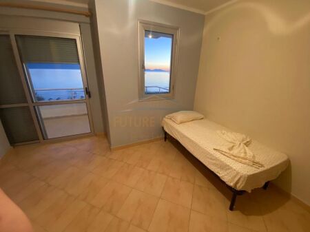 Vlore, jepet me qera apartament 3+1 Kati 3, 124 m² 600 € (Lungomare, Vlore, AREA41921)