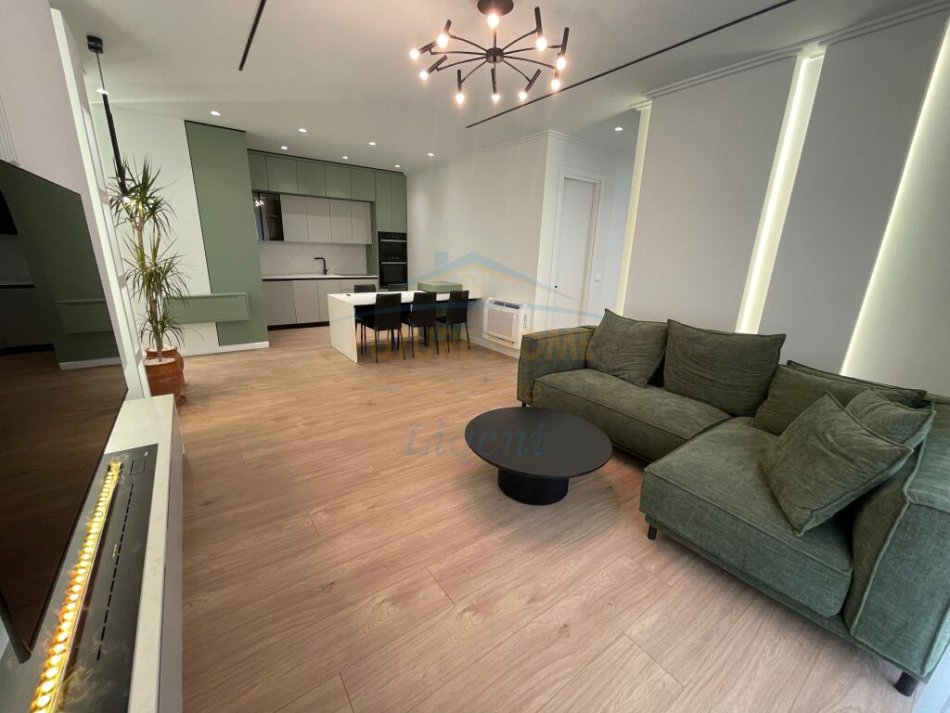 Tirane, jepet me qera apartament 3+1+3 Poste Parkimi, Kati 2, 140 m² 1.800 € (Vilat Forest)