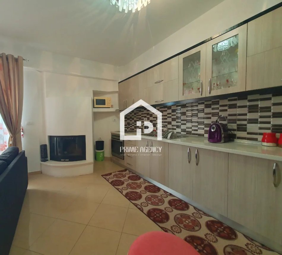 SHITET: Apartament 3+1+ 2 / Zona: POGRADEC
