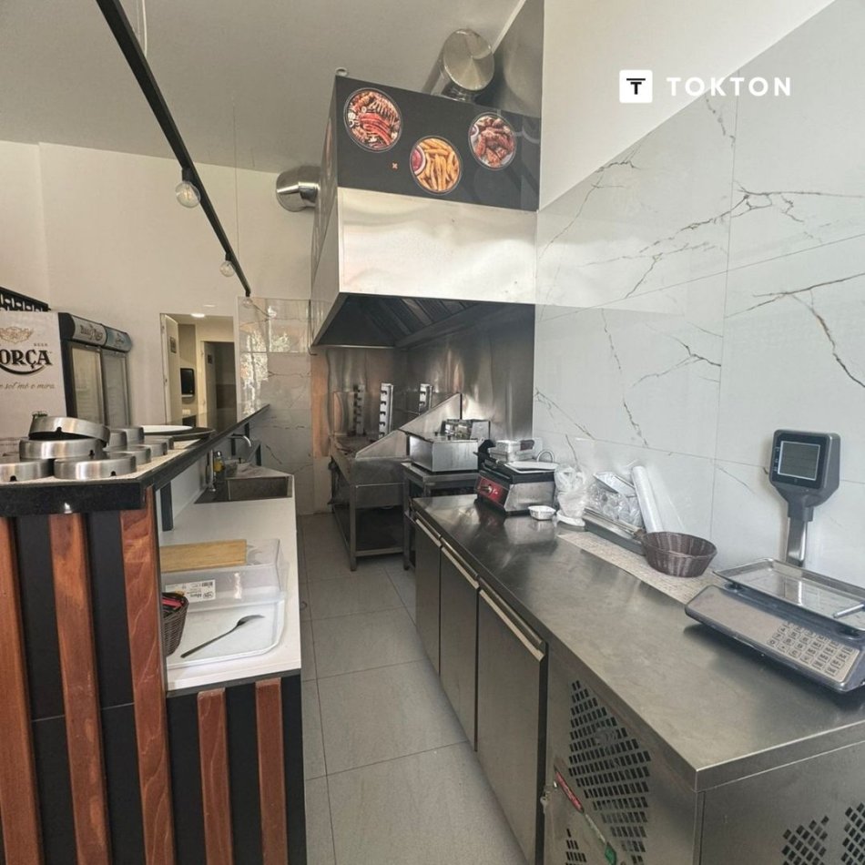 Tirane, jepet me qera ambjent biznesi Kati 0, 80 m² 1.500 € (Rezidenca ASL 2, Rruga Sadik Petrela, Tiranë) TT 1379