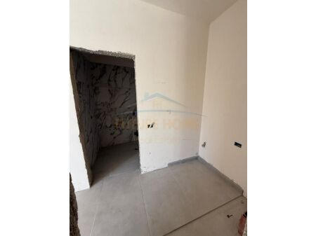 Tirane, shitet apartament 1+1 Kati 7, 34 m² 76.000 € (pas Concord Center, Rruga 5 Maji, Tiranë AREA44448)