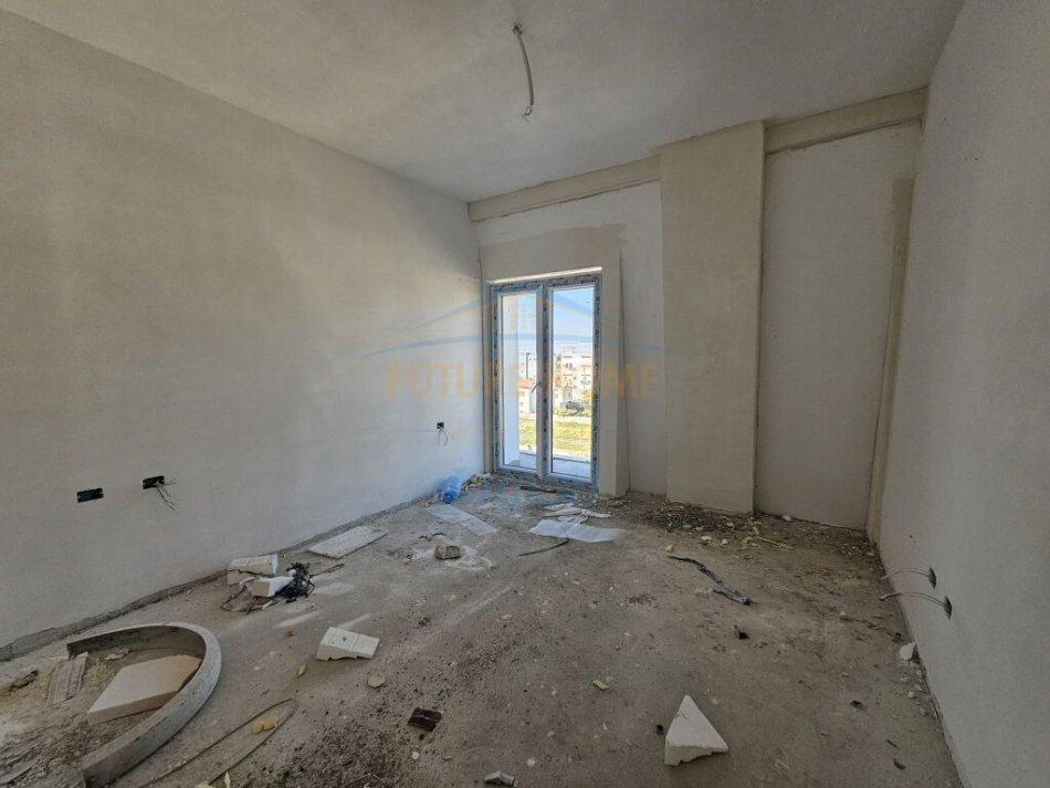 Tirane, shitet apartament 1+1+Ballkon Kati 4, 103 m² 149.000 € (Sauk, Porta Tirana e Re)