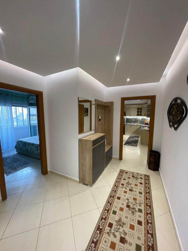 Tirane, jepet me qera apartament 2+1 Kati 5, 100 m² 1.000 € (Stadiumi Air Albania)