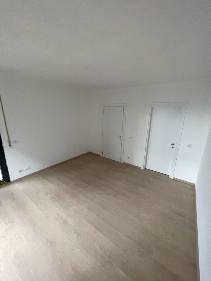 Tirane, shitet apartament 2+1+Ballkon , 117 m² 141.000 € (Rruga Dritan Hoxha)