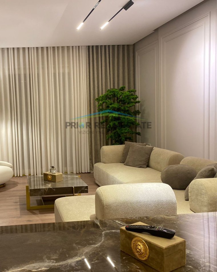 Tirane, shitet apartament 2+1+Ballkon Kati 2, 135 m² 347.500 € (TEG)