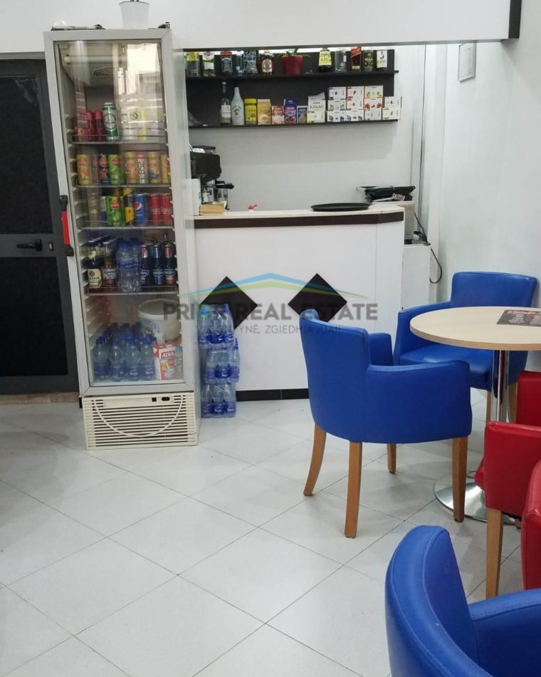 Tirane, shitet ambjent biznesi Kati 0, 40 m² 49.000 € (Pallati me Shigjeta)