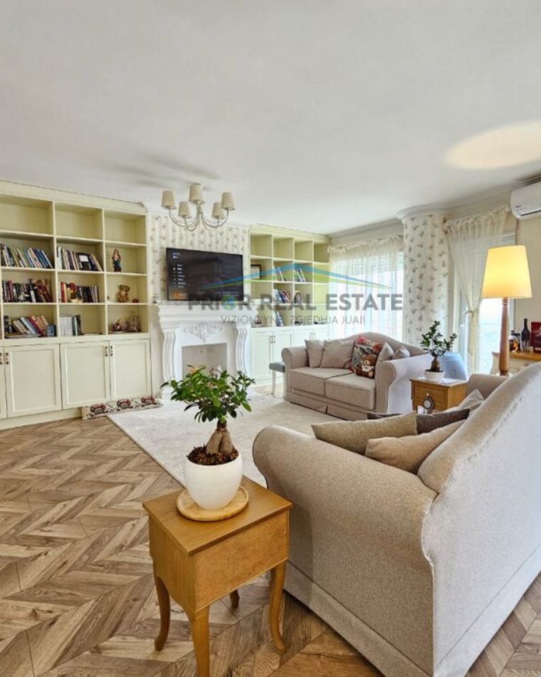 Tirane, jepet me qera apartament 2+1+Ballkon Kati 4, 123 m² 1.000 € (Kodra e Diellit 2)