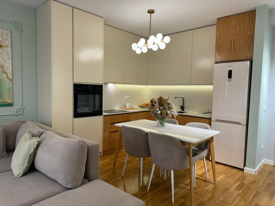 Tirane, jepet me qera apartament 1+1 Kati 0, 75 m² 950 € (Rruga e Barrikadave)