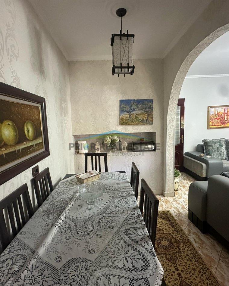 Tirane, shitet apartament 2+1 Kati 0, 135 m² 250.000 € (21 Dhjetori)