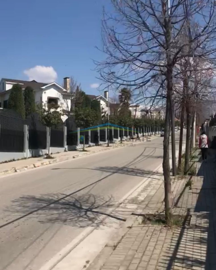 Tirane, shitet Vile 2 Katshe , 224 m² 514.050 € (TEG)