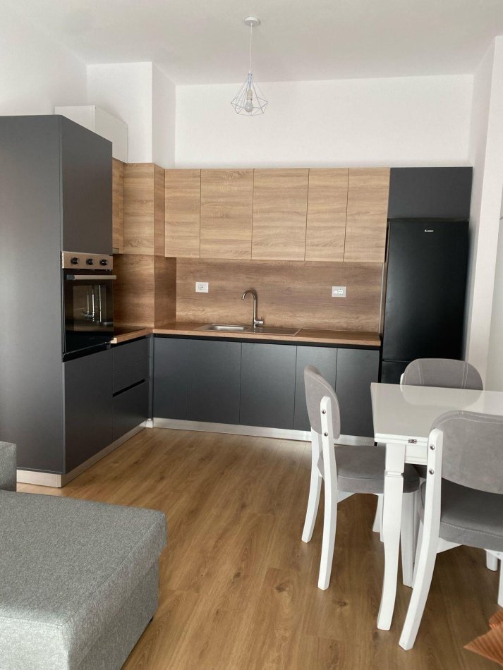 Tirane, jepet me qera apartament 2+1 Kati 7, 73 m² 550 € (Residenca Kaimi)