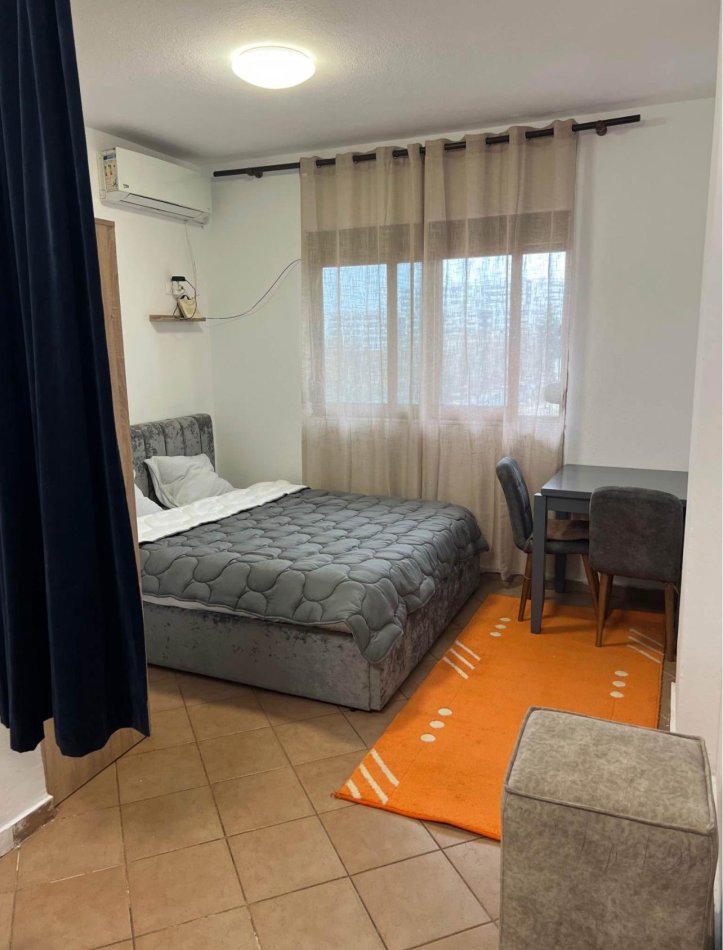 Tirane, jepet me qera apartament 1+1 Kati 3, 60 m² 450 € (5 Maji)
