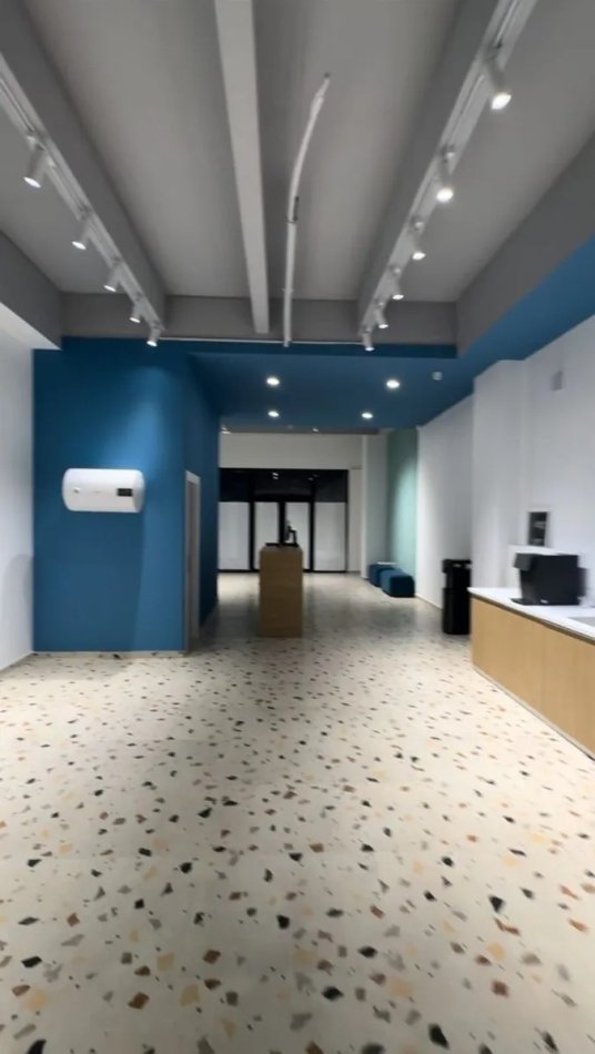Tirane, jepet me qera ambjent biznesi Kati 0, 165 m² 2.250 € (Kompleksi Square 21)