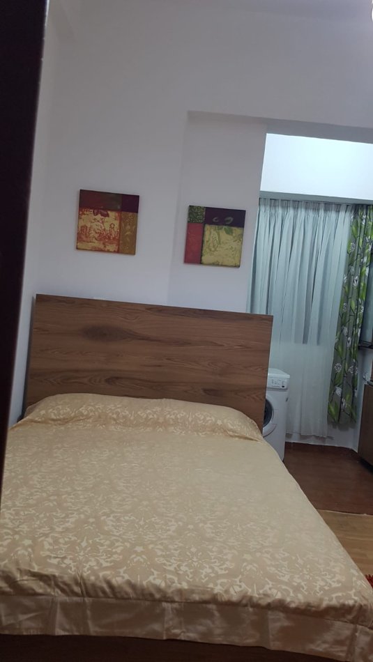 Tirane, jepet me qera garsonier 1+1 Kati 2, 38 m² 320 € (Rruga e Dibres)