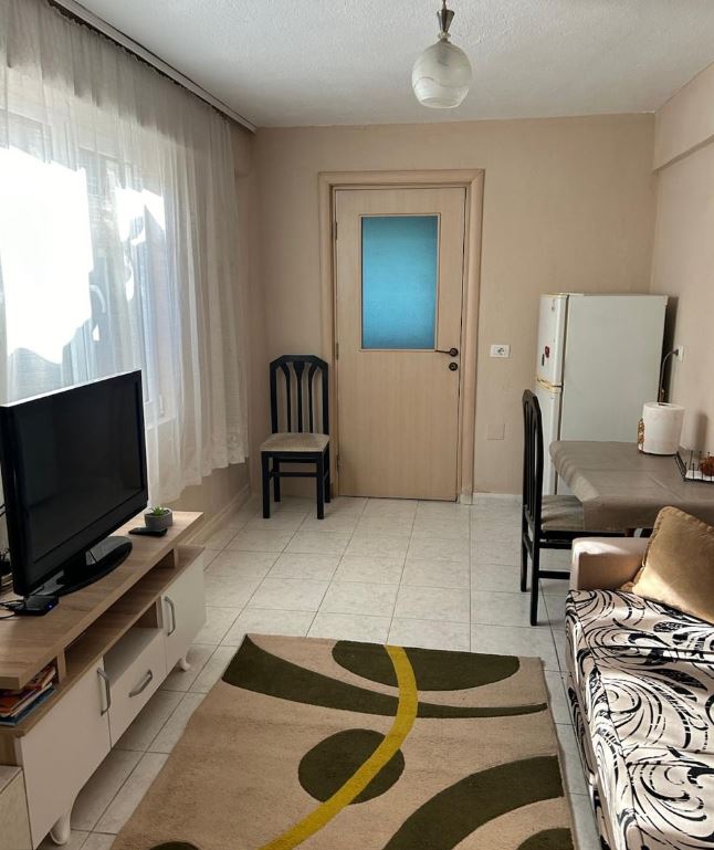 Tirane, jepet me qera apartament 1+1 , 67 m² 410 € 