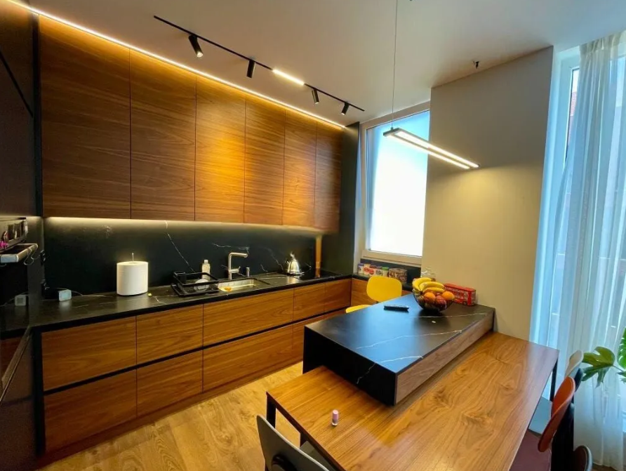 Tirane, shitet apartament 2+1 Kati 5, 100 m² 255.000 € (Bulevardi i Ri)
