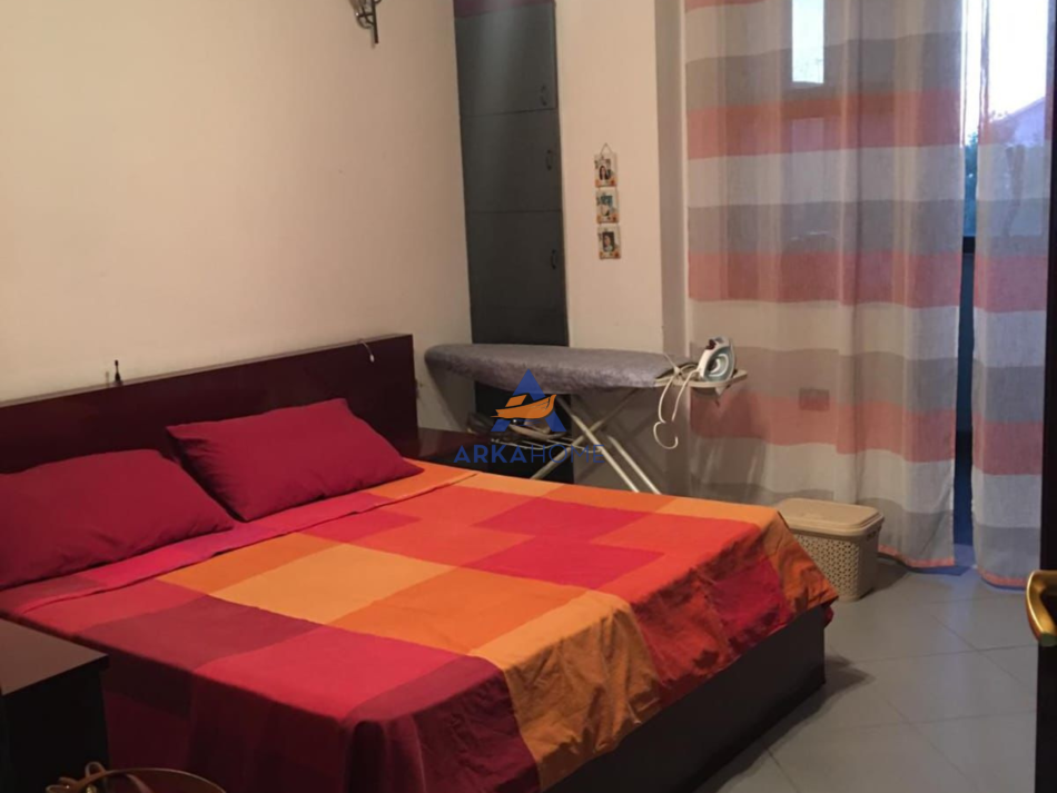 Tirane, jepet me qera apartament 1+1+Ballkon Kati 3, 100 m² 530 € (RRUGA HAXHI HYSEN DALLIU)