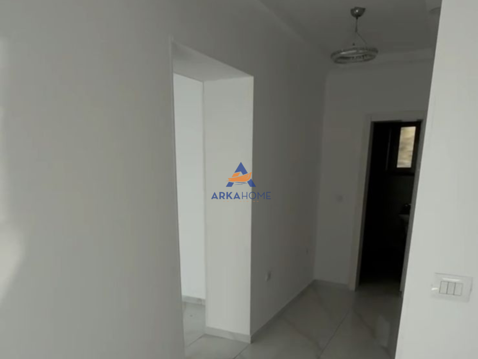 Tirane, jepet me qera apartament 2+1 Kati 2, 50 m² 1.000 € (rruga dibres)