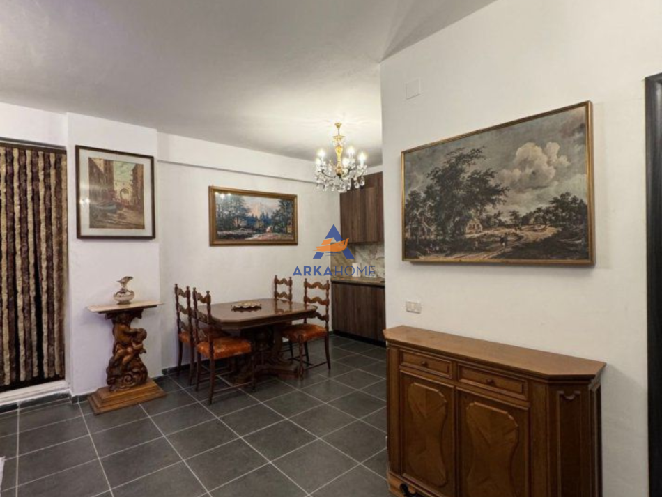 Tirane, jepet me qera apartament 2+1+Ballkon Kati 7, 100 m² 600 € (KOMPLEKSI FERATI,ASTIR)