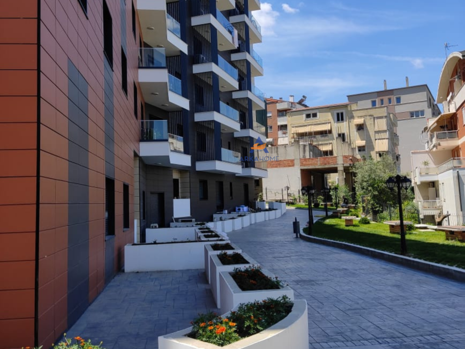 Tirane, shitet apartament 2+1+Ballkon Kati 3, 100 m² 250.000 € (KODRA E DIELLIT,PRANE REZIDENCES 1)