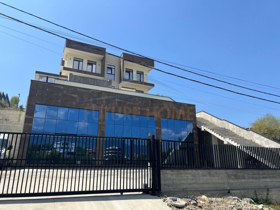 Tirane, jepet me qera ambjent biznesi Kati 0, 1.250 m² 5000  (Sauk) AL39107
