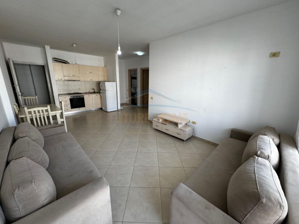 Tirane, shitet apartament 2+1+Ballkon Kati 5, 96 m² 140.000 € (UNAZA E RE)