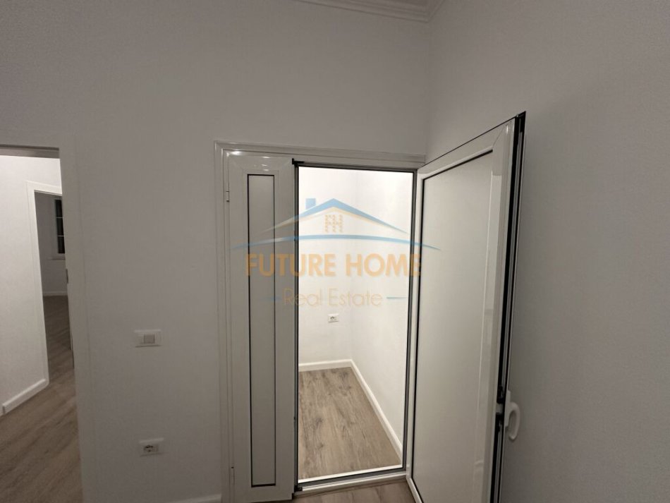 Tirane, shitet 2+1 Kati 3, 68 m² 150.000 € 