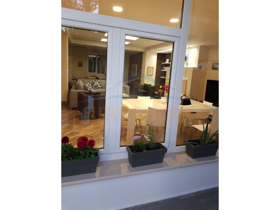 Durres, shitet Vile 3 Katshe Kati 0, 436 m² 700.000 € (Lura 1 Gjiri i Lalzit, Durres.)
