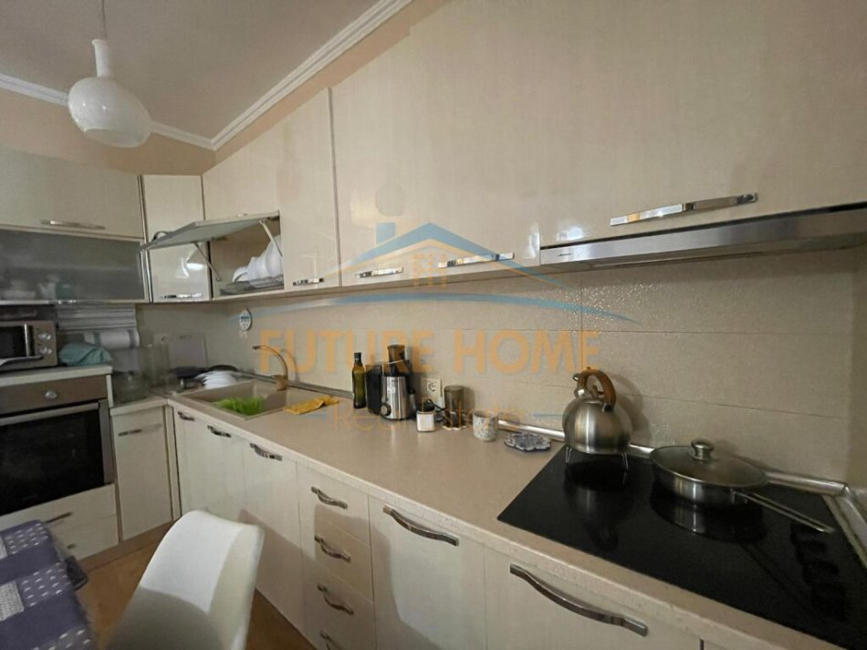 Tirane, shitet apartament 1+1+Aneks+Ballkon Kati 16, 53 m² 155.000 € (QENDER)
